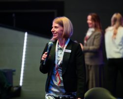 oslava v Planetariu